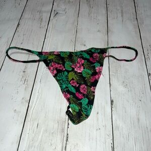 NWT Victoria's Secret Tropical Thong Large